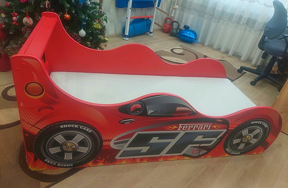 Ліжко, кровать машина з матрацом