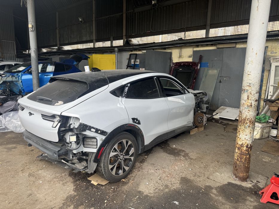 Ford mustang Mach e Разборка шрот запачасти