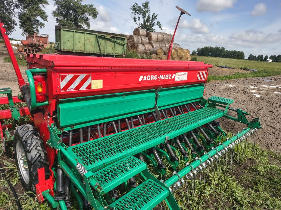 Agregat uprawowo siewny AgroMasz 3m