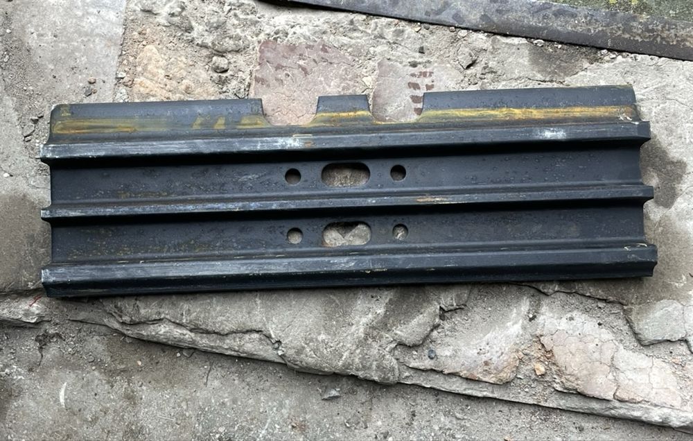 Прокам башмак (трак) гусені CAT, Berco UT171C3M600