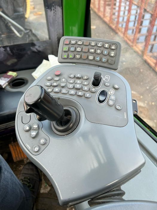 Продам харвестер гарний стан, нові колеса, обслужений