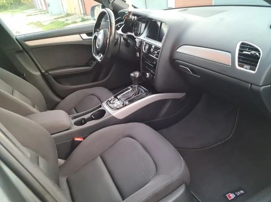 Audi A4 B8 2.0TDI Lift - Sline