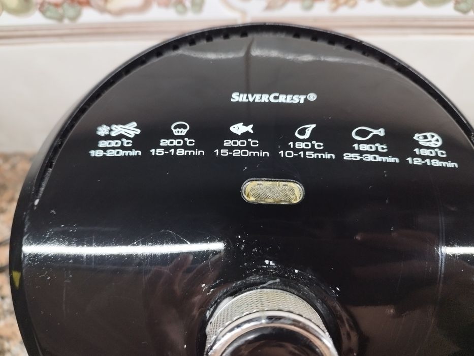 Air fryer preta silvercrest 1.5l