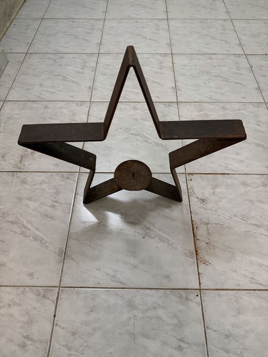 Estrela em ferro forjado para exetrior com base para vela