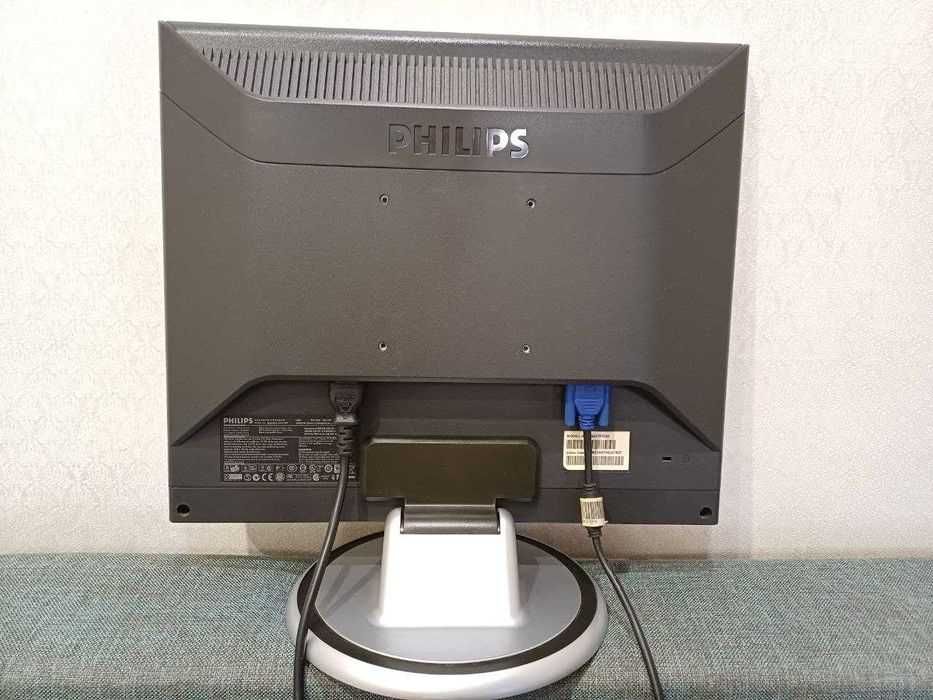 Монитор 19" Philips 190S7FS