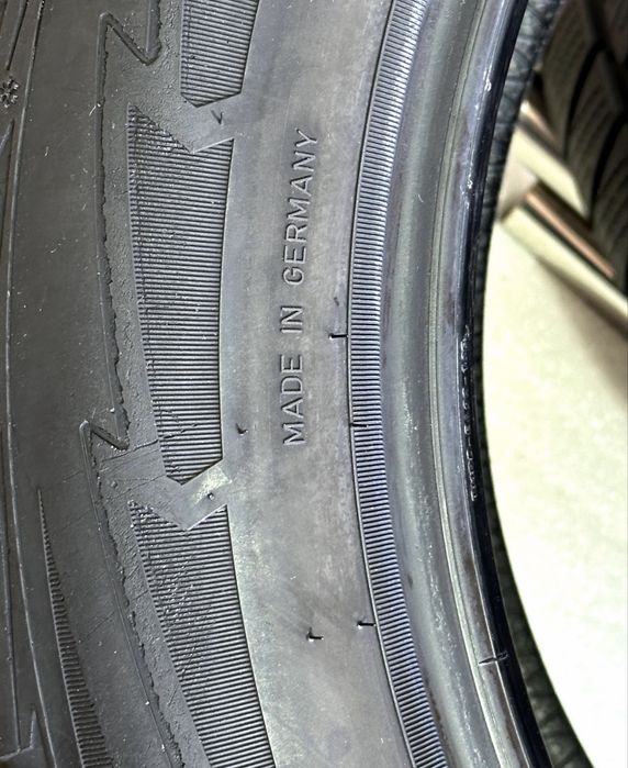 Автошини колеса резина 235/55 R19 Goodyear Ultra Grip 2020 рік
