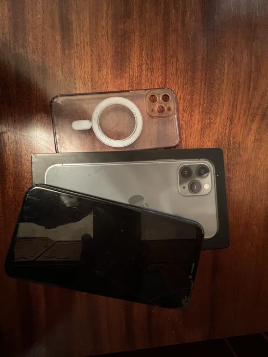 Продам Iphone 11 Pro 64