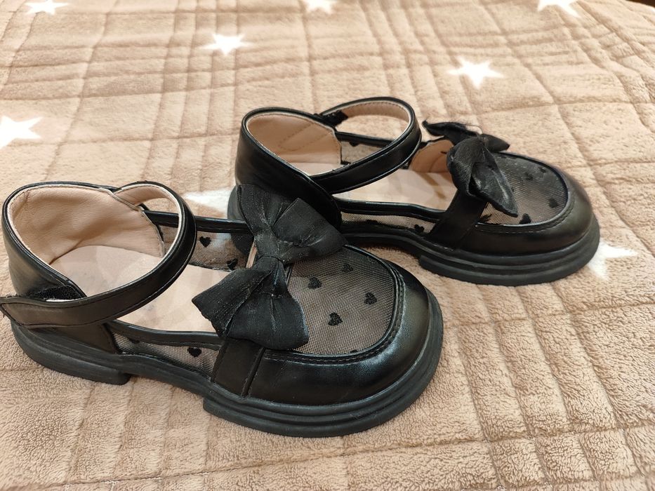 Туфлі для дівчинки