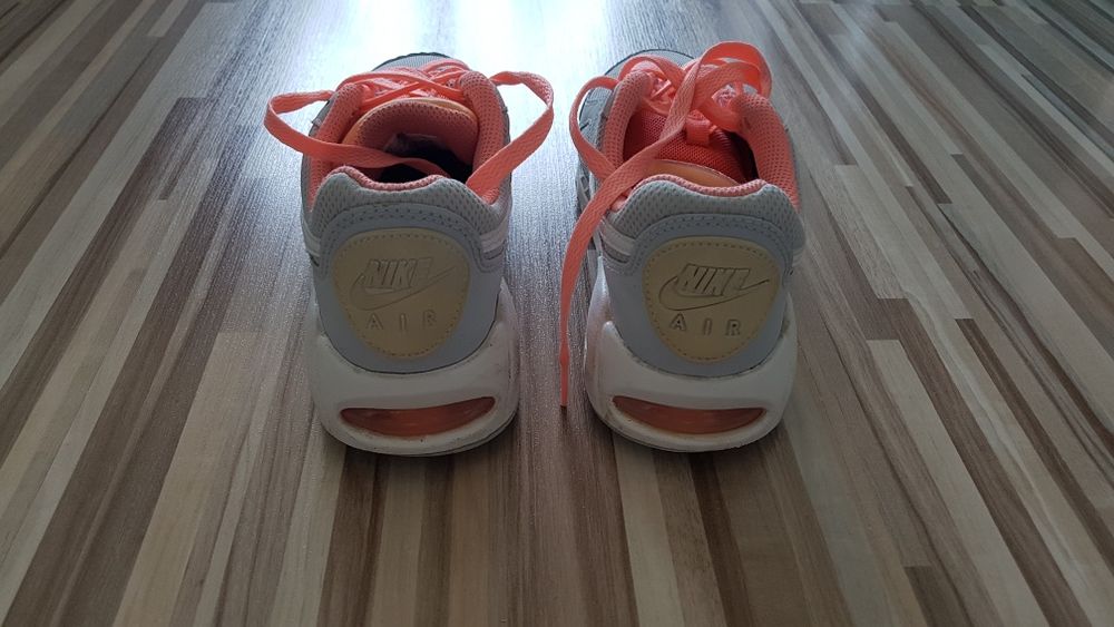Buty NIKE AIR MAX IVO GS r. 36,5