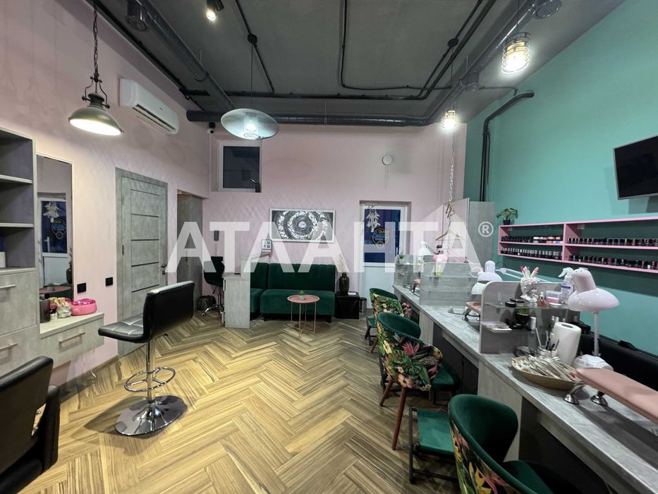 Продам Действующий салон красоты ЖК 4 Сезона Гагарина проспект Фонтан