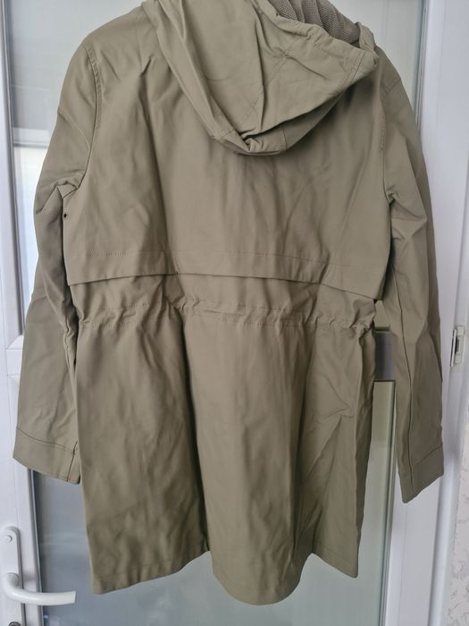 Куртка легкая, женская, дождевик.