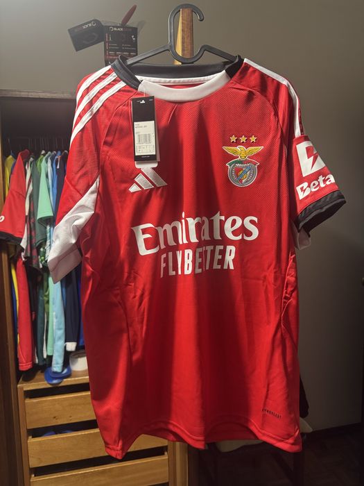 Camidola principal benfica 25/25