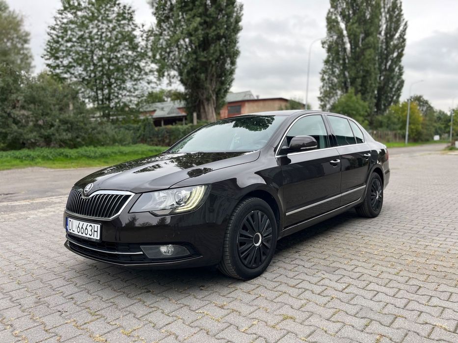 Skoda Superb Skoda Superb 2 FL 2014 2.0tdi Platinum solar