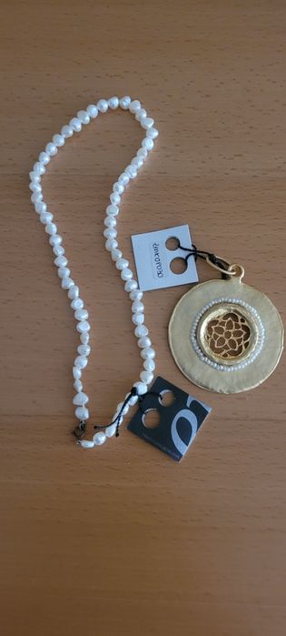 Lindo fio de pérolas e pendente