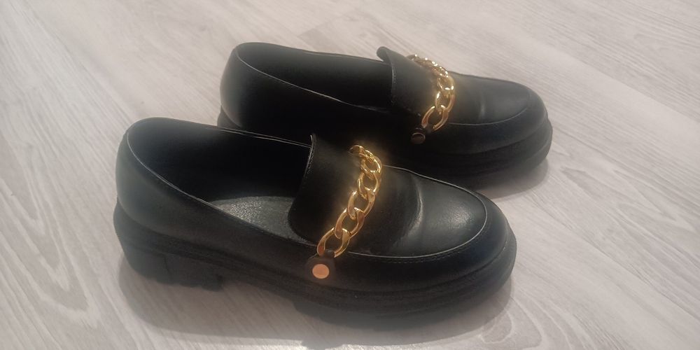Buty damskie czarne mokasyny 37