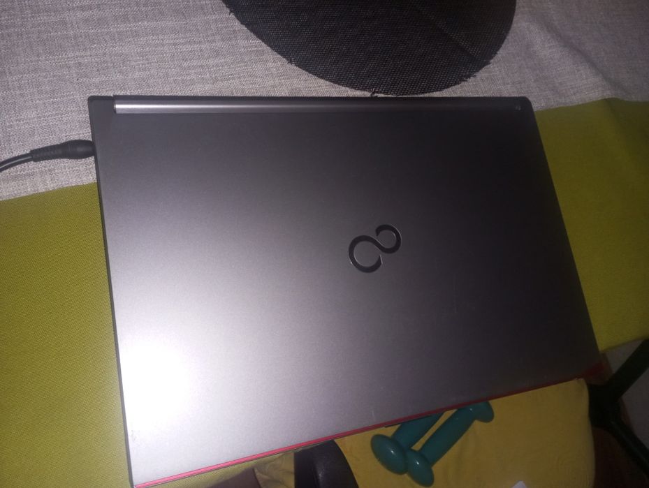 Fujitsu Celsius H730 i7/16GB/ssD 256GB