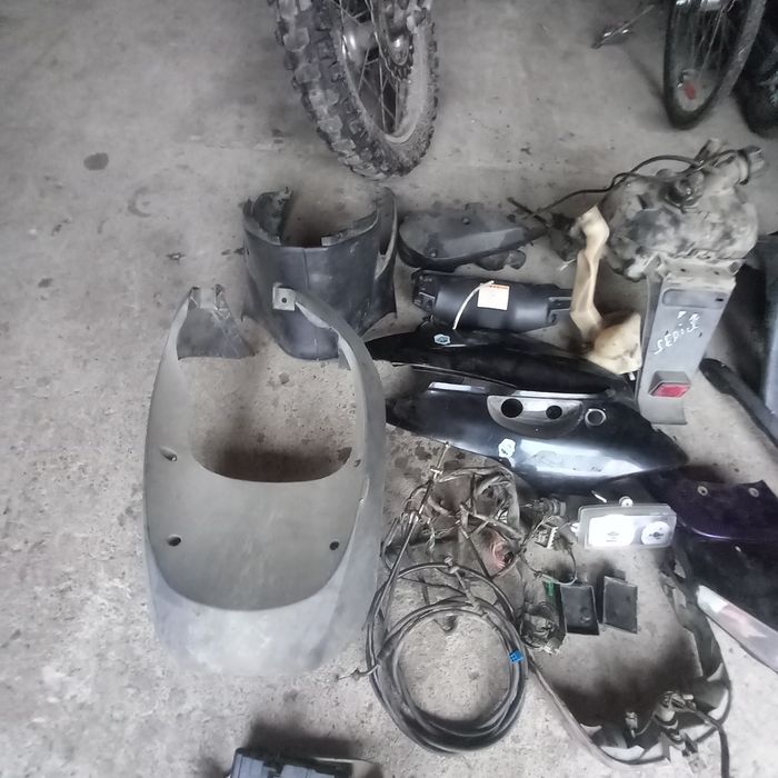 Пласмаса скутер Сузукі летс 2,Сепія