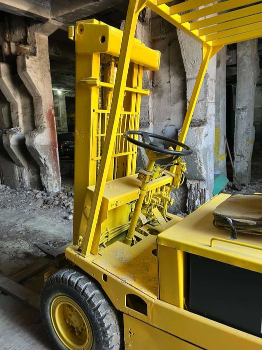 Електрокара після капремонту з новою тяговою акумуляторною батареєю