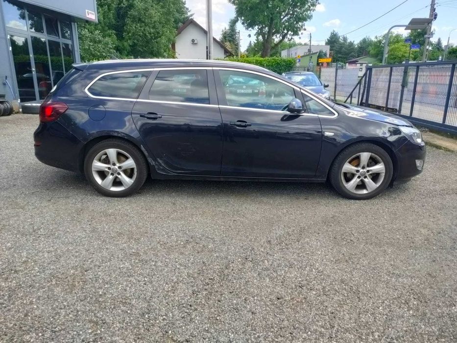 OPEL ASTRA J (uszkodzona dwu masa)