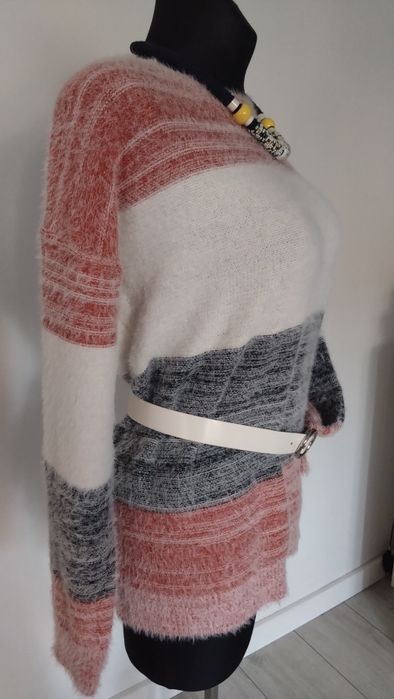 Sweter swetr puszysty pastelowy S/M