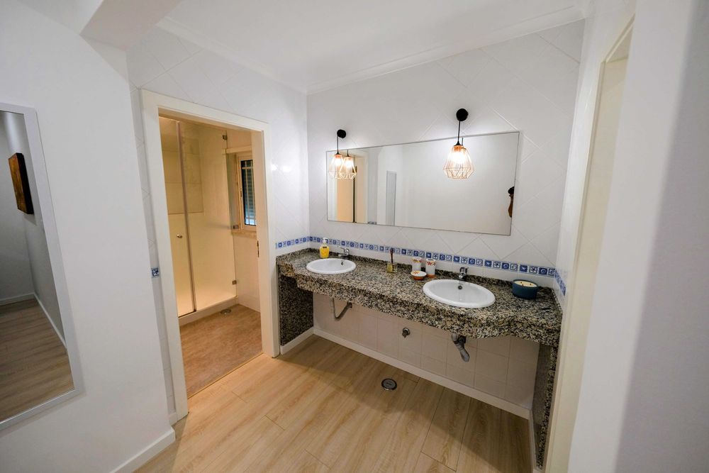 QUARTOS - ANDAR DE MORADIA - Povoa Santa Iria