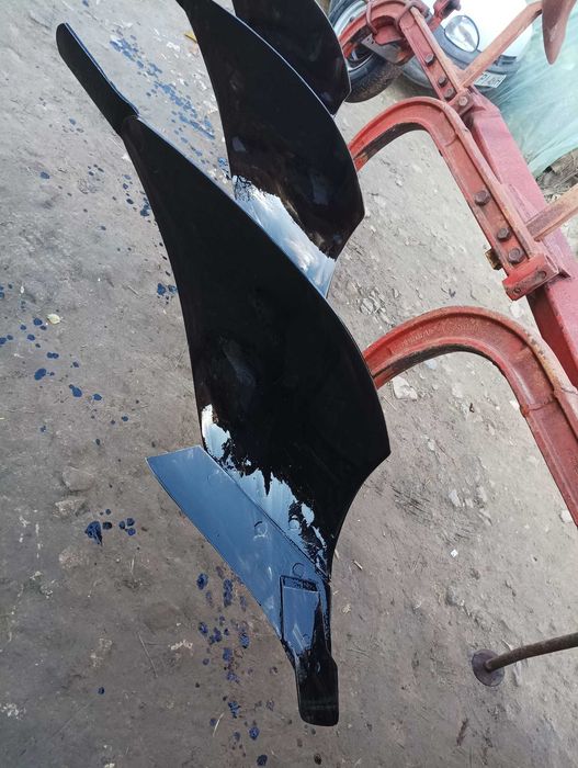 pług 3-skibowy Massey Ferguson