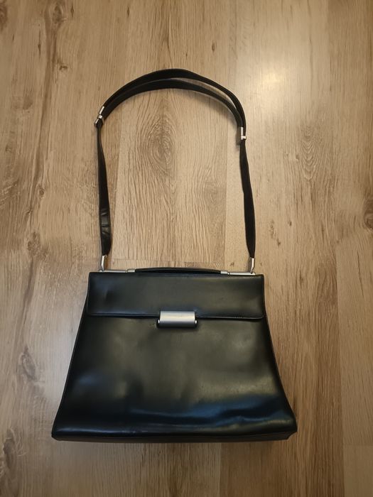 Torebka Mandarina Duck skórzana ramię do ręki czarna torba damska