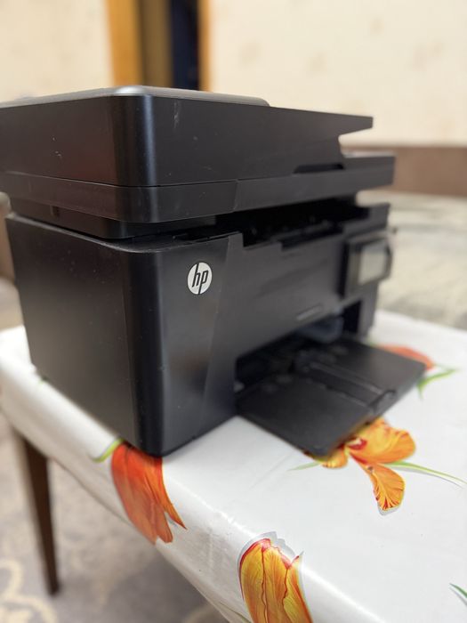 Принтер БФП HP LaserJet Pro M127fw / Лазерний монохромний друк / 600x600 dpi / A4 / 21 стор/хв / USB 2.0, Ethernet, Wi-Fi