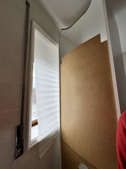 Móvel Ikea usado + 2 prateleiras novas