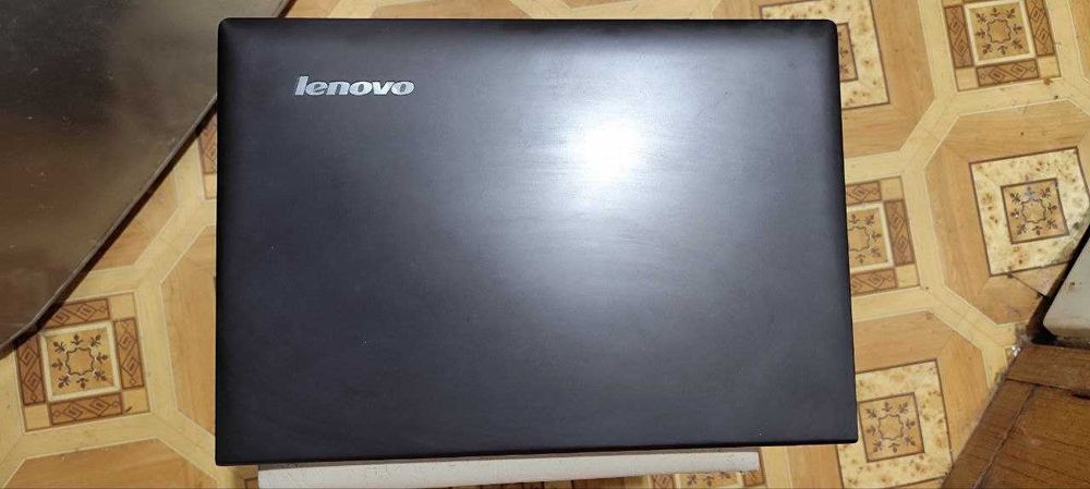 Ноутбук Lenovo Ideapad Z510, рабочий, с Windows 10 Pro