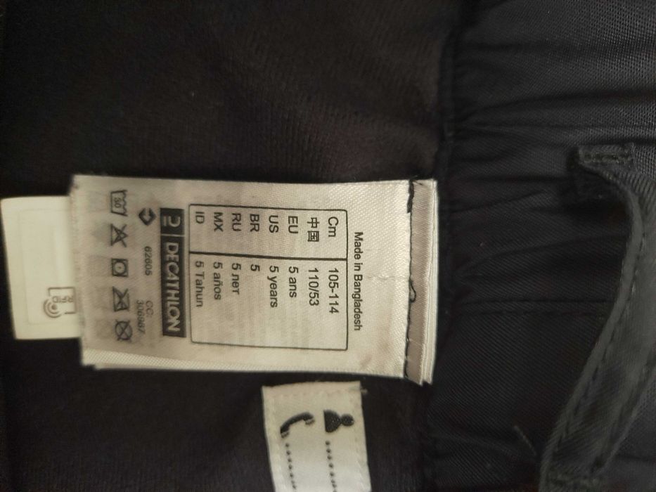 VENDO Calças de criança de ski ou snowboard - Só 15 eur