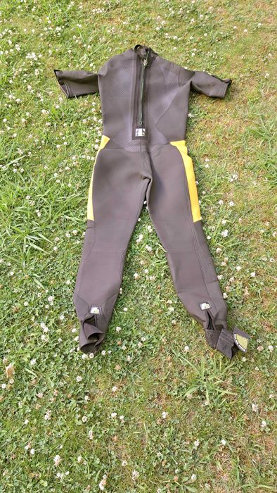 fato wind surf / F2 / manga curta ///