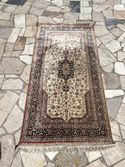 Tapete Persa com certificado autenticidade Tricana