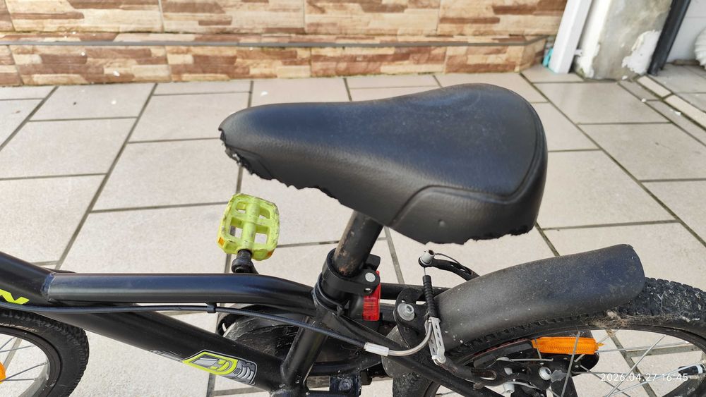 Bicicleta Btwin Dark Hero 500 16 polegadas