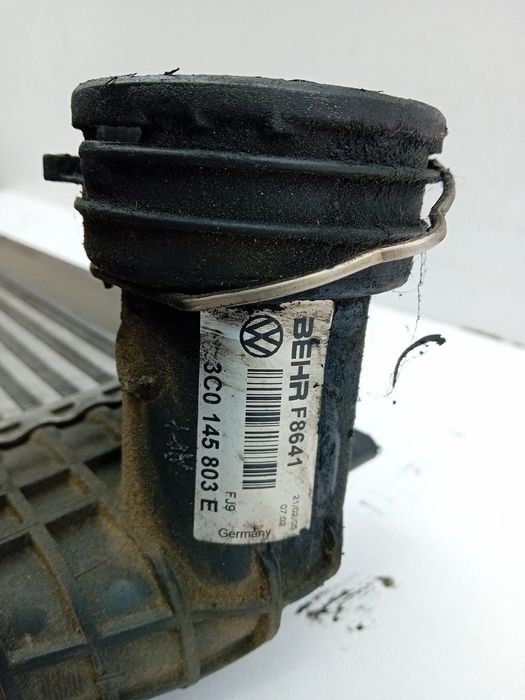 Radiador do intercooler VOLKSWAGEN Passat (3C2)