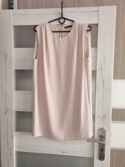 Sukienka elegancka beżowa Zara 36.