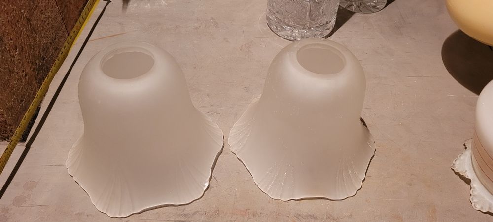 Szklane klosze do lampy lub żyrandola