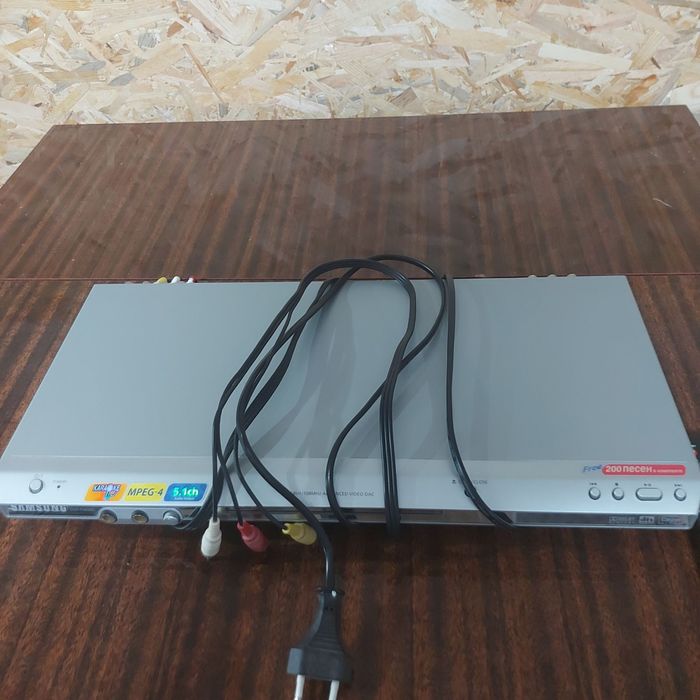 DVD-плеєр Samsung DVD-P465KD | Караоке на 2 мікрофони | Звук 5.1
