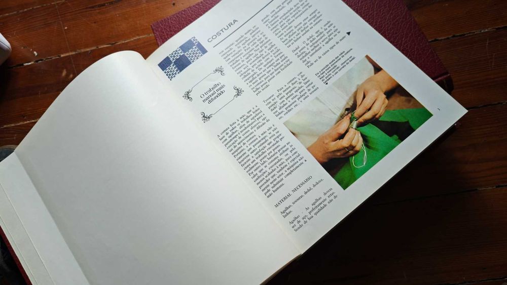 Livros “Mãos de Ouro” – Vol. I e II – Artes Manuais Vintage
