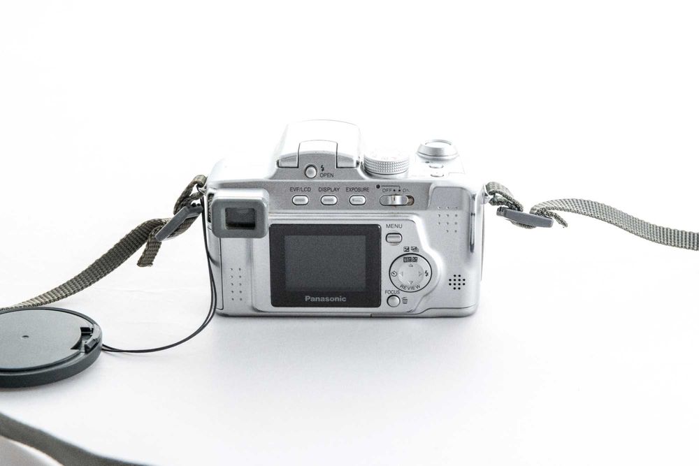 Aparat cyfrowy Panasonic LUMIX FZ-4 | komplet