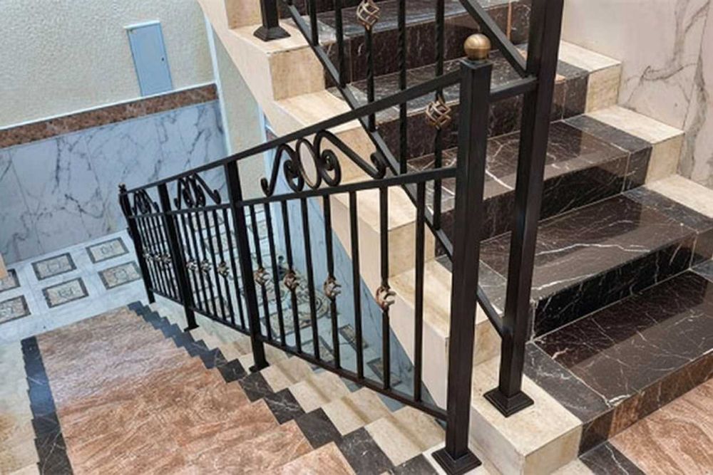 Ковані перила та балясини на замовлення: для сходів, балконів, тераси
