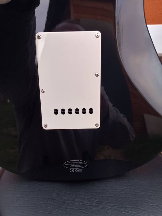 Gitara elektryczna Yamaha