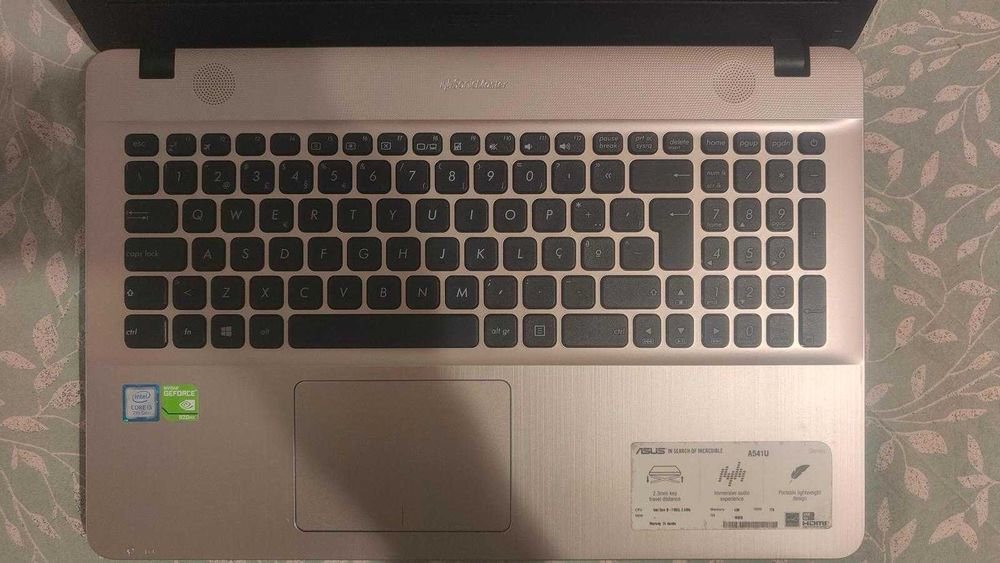 Vendo computador ASUS
