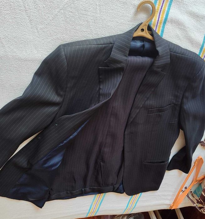 Чоловічий костюм