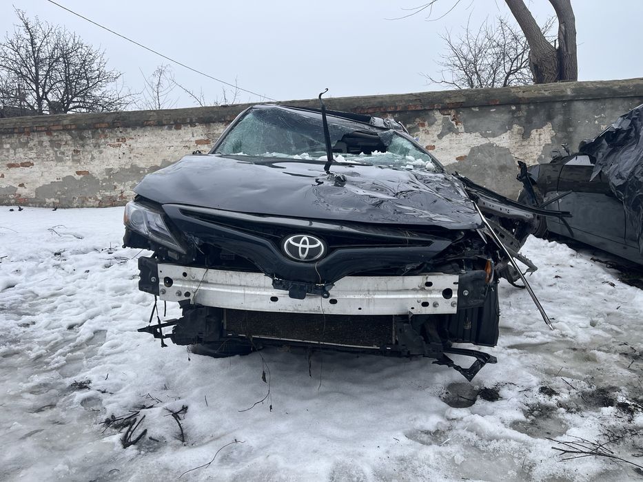 Продам Toyota camry 2020 року модельний 2021, з переоформленням