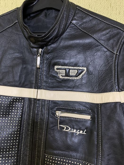 Шкіряна куртка Diesel розмір M