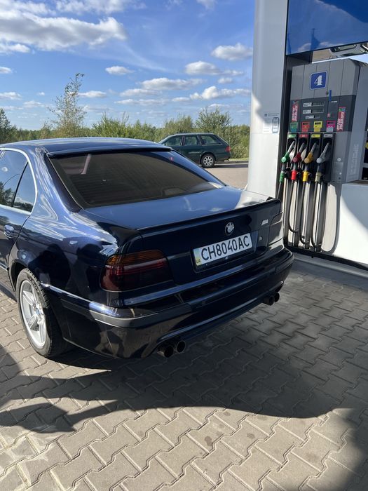 Продам задний м бампер е 39