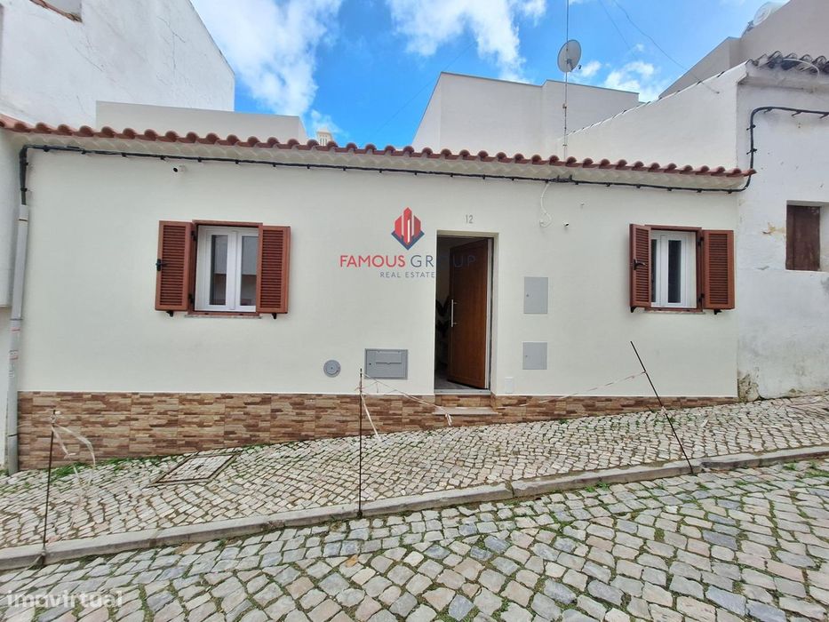 Moradia T0+1 Renovada - Lagoa