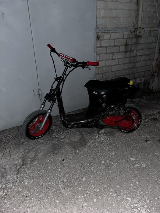 Продам скутер Хонда Дио 18