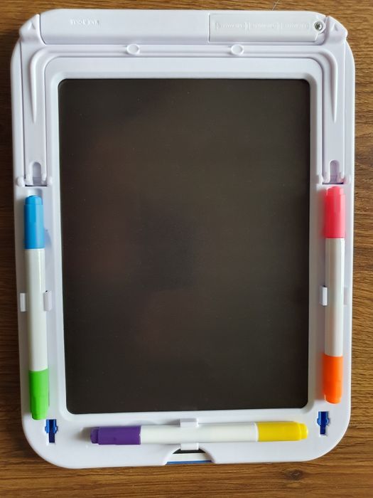 Tablet dla dzieci Magic Pad z akcesoriami